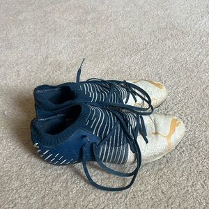 Puma Navy and White Soccer Sneakers with Gold Paws size 10
